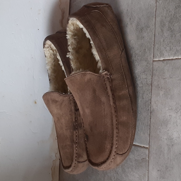UGG   slipper  size  12 women - Picture 1 of 5